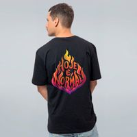 CAMISETA PRETA - HOJE É NORMAL