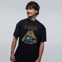 CAMISETA OVERSIZED PRETA - O NERD TEM QUE ACABAR