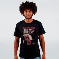 CAMISETA PRETA - SKIP THE INTRO