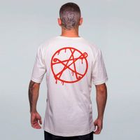 CAMISETA OFF WHITE - A PRÓPRIA CARNE - RITUAL