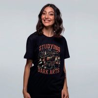 CAMISETA PRETA - STUDYING DARK ARTS