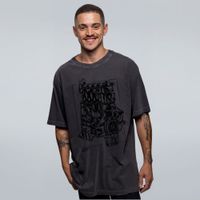 CAMISETA OVERSIZED ESTONADA - APZÃO