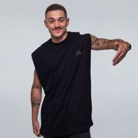 REGATA OVERSIZED PRETA - GOAT SINISTRO