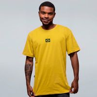 CAMISETA MOSTARDA - VERSÃO BRASILEIRA