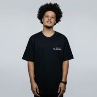 CAMISETA PRETA - CAMARO VERMELHO