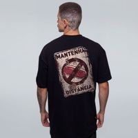 CAMISETA OVERSIZED PRETA - PÍLULA VERMELHA