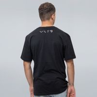 CAMISETA PRETA - FACES DE UMA CB