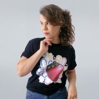 CAMISETA PRETA - MORANGUINHO