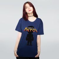 CAMISETA AZUL MARINHO - A LENDA DO HERÓI LOGO