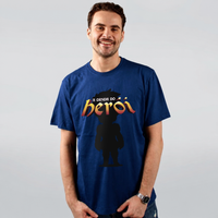 CAMISETA AZUL MARINHO - A LENDA DO HERÓI LOGO
