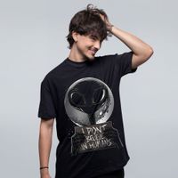 CAMISETA OVERSIZED PRETA - I DONT BELIEVE IN HUMANS