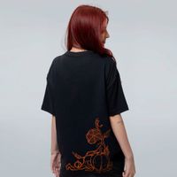 CAMISETA OVERSIZED PRETA - MÊS DO MEDO