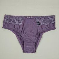Foto do produto Calcinha de Senhora Lycra e renda