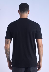 CAMISETA OCEANO SURFBOARDS ESPECIAL MALHA