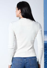 CAMISETA MANGA LONGA OCEANO FEMININA CANELADA