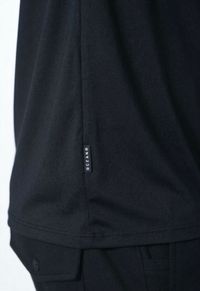 CAMISETA OCEANO TECH DRY ECO SENSE