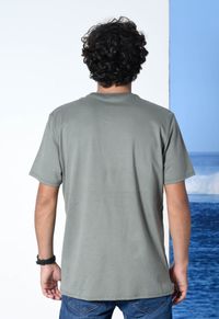 CAMISETA OCEANO RELEVO MALHA CONFORTO