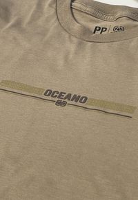 CAMISETA OCEANO RELEVO MALHA CONFORTO