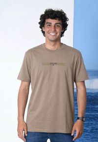CAMISETA OCEANO RELEVO MALHA CONFORTO