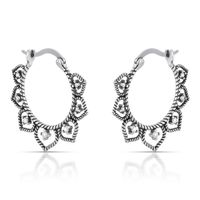 Foto do produto ARGOLA DE PRATA CORAÇÕES ENVELHECIDA COM 14 ZIRCONES CRAVEJADOS 3 CM 21101