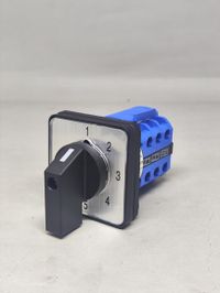 Foto do produto CHAVE SELETORA ROTATIVA UNIPOLAR LW28-20-5 20A 5 POSICOES (1-2-3-4-5)