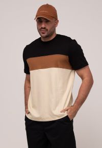 Foto do produto CAMISA DIFERENCIADA ADULTO THREE COLORS 