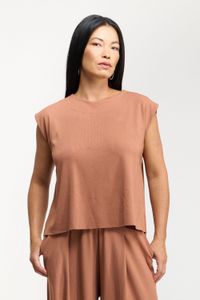 BLUSA MUSCLE QUADRADA - MOCHA