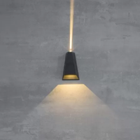 Foto do produto Arandela LED Mid Retangular Facho Duplo Externo 10W 3000K Preto - Nordecor 2006