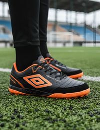Foto do produto Chuteira Umbro Society Neo Comfort Cod 17750