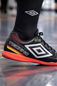 Foto do produto Chuteira Umbro Futsal Techno ll Cod. 18198
