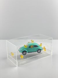 Foto do produto Escultura Fusca Azul Patos