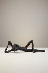 Foto do produto Escultura Gabriel Lendo - Resina Corten