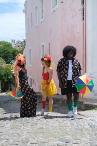 Calça Abigail Pantalona - Estampa Brincantes