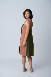 Vestido Ana Rosa Curto Assimétrico - Multicor
