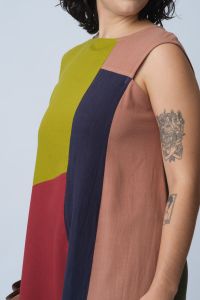 Vestido Ana Rosa Curto Assimétrico - Multicor
