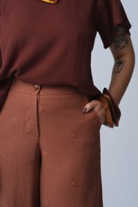 Calça Mariana Pantalona - Estampa Moca