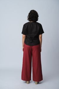 Blusa Margarida 100% Linho Manga Curta - Preto