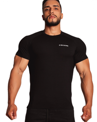 CAMISETA ESSENTIAL PRETA