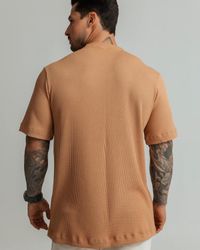 CAMISETA OVERSIZED MONOGRAM CARAMEL