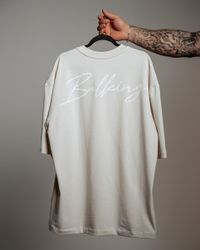 CAMISETA OVERSIZED VICTORIOUS BEGE
