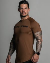 CAMISETA UNLTD BULKING MARROM