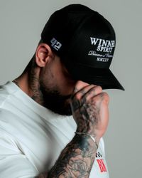 BONÉ TRUCKER WINNER PRETO