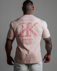 CAMISETA OVERSIZED REMEMBER ROSA