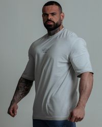 CAMISETA OVERSIZED STRIVE CINZA