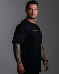 CAMISETA FASTER RUN PRETA