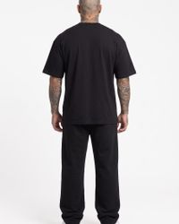 CAMISETA OVERSIZED TRIUMVIR PRETA