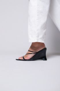 Sandália de Salto Tiras Preto 