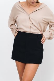 Short Saia Iza Preto