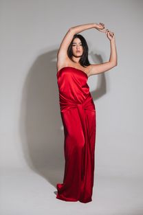Vestido Longo de Cetim Jade Vermelho