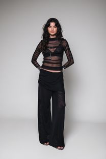 Blusa Drapeada de Tule Preta
